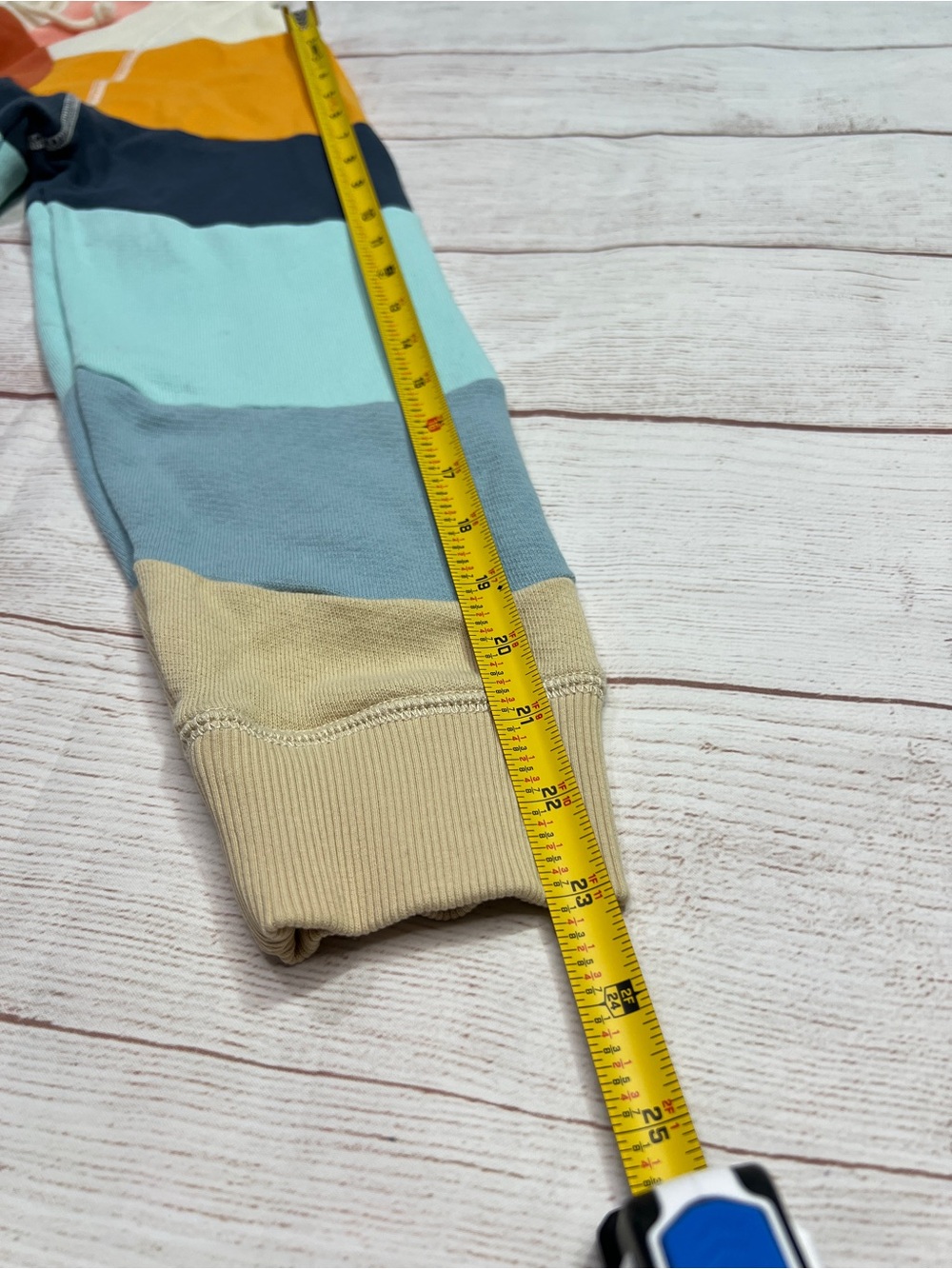 Faherty Soleil Sweatshirt - Medium - multicolor rainbow french terry hoodie - Picture 14 of 14